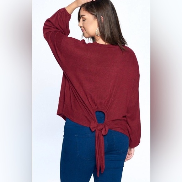 New!Plus Size Hacci Brush Balloon Sleeve Top with Peek-a-Boo Back SZ 1X 2X 3X - Picture 2 of 6